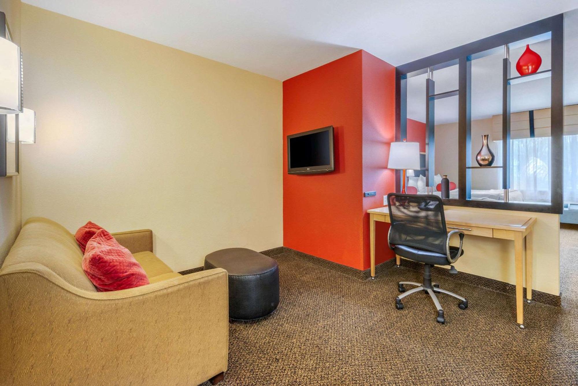 Cambria Hotel Ft Lauderdale, Airport South & Cruise Port Дания-Бич Экстерьер фото