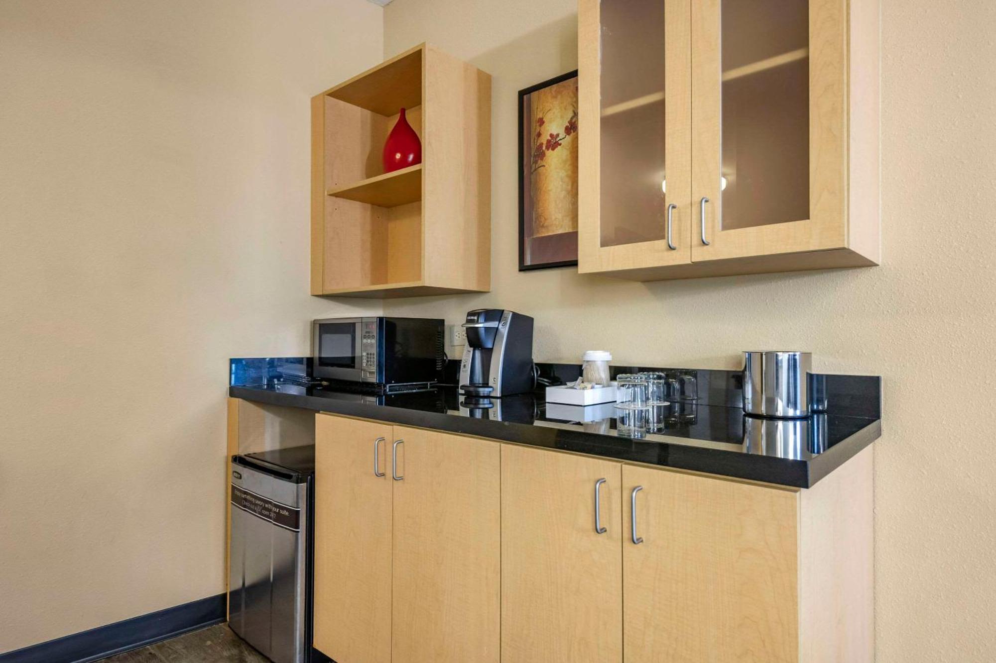Cambria Hotel Ft Lauderdale, Airport South & Cruise Port Дания-Бич Экстерьер фото