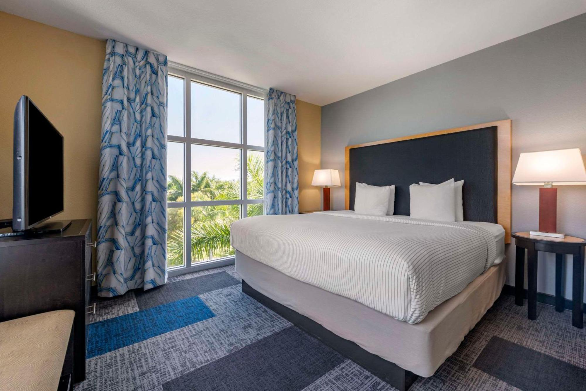 Cambria Hotel Ft Lauderdale, Airport South & Cruise Port Дания-Бич Экстерьер фото