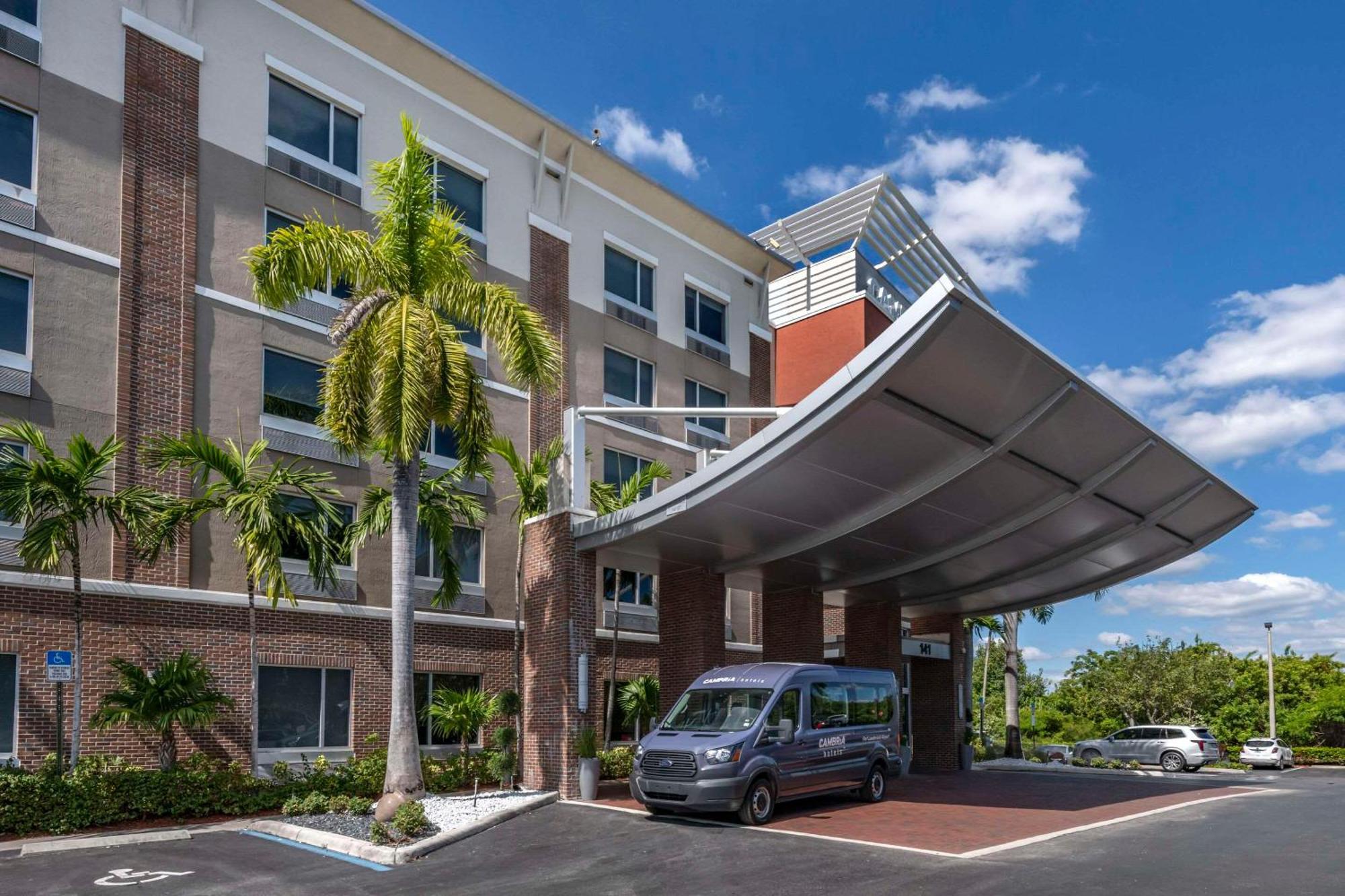 Cambria Hotel Ft Lauderdale, Airport South & Cruise Port Дания-Бич Экстерьер фото